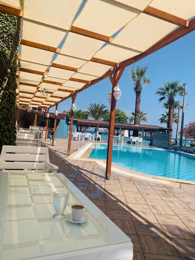 Holiday Hotel Kusadası Exterior foto